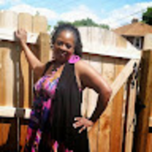 Meet your Posher, Doris - Picture 1 of 1